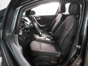 Хетчбэк Opel Astra 2011 года, 749000 рублей, Воронеж