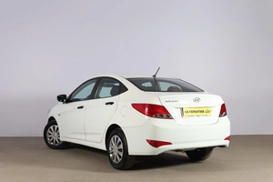 Седан Hyundai Solaris 2016 года, 799000 рублей, Новосибирск