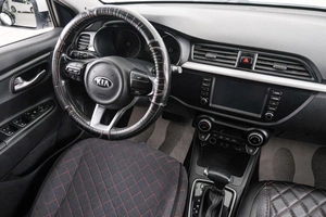 Седан Kia Rio 2019 года, 1049000 рублей, Красноярск