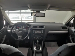 Седан Volkswagen Jetta 2013 года, 1400000 рублей, Смоленск