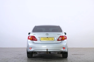 Седан Toyota Corolla 2008 года, 829000 рублей, Омск