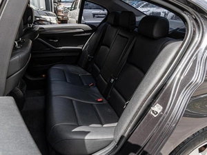Седан BMW 5 серия 2012 года, 1648000 рублей, Краснодар