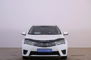 Седан Toyota Corolla 2014 года, 1119000 рублей, Омск