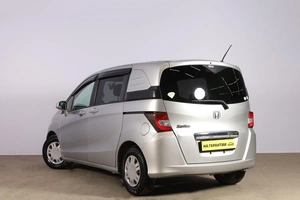 Минивэн Honda Freed 2011 года, 1199000 рублей, Новосибирск