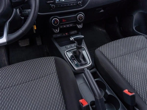 Хетчбэк Kia Rio X-Line 2019 года, 1499000 рублей, Саратов