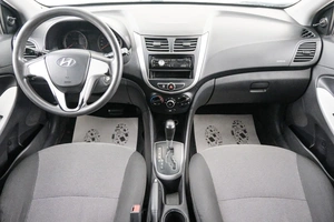 Хетчбэк Hyundai Solaris 2012 года, 729000 рублей, Красноярск