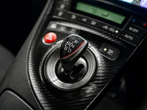 Лифтбек Toyota Prius 2012 года, 1350000 рублей, Красноярск