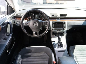 Седан Volkswagen Passat 2011 года, 1019000 рублей, Кропоткин