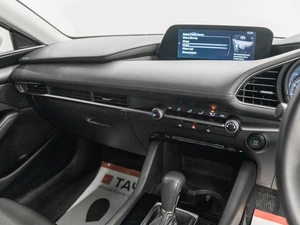 Седан Mazda 3 2019 года, 1575000 рублей, Красноярск
