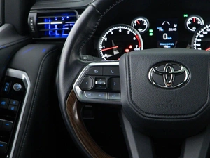 Внедорожник Toyota Land Cruiser 2022 года, 11027444 рублей, Москва