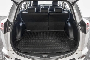 Внедорожник Toyota RAV4 2018 года, 3389000 рублей, Барнаул