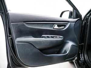 Хетчбэк Kia Rio X-Line 2018 года, 1519000 рублей, Красноярск