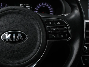 Седан Kia Optima 2018 года, 1999000 рублей, Кирилловка