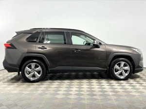 Внедорожник Toyota RAV4 2021 года, 2570100 рублей, Казань