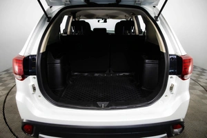 Внедорожник Mitsubishi Outlander 2015 года, 1699000 рублей, Пермь