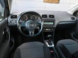 Хетчбэк Volkswagen Polo 2010 года, 729000 рублей, Кирилловка