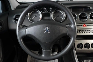Хетчбэк Peugeot 308 2011 года, 599000 рублей, Тюмень