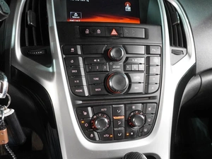 Хетчбэк Opel Astra GTC 2014 года, 999000 рублей, Воронеж