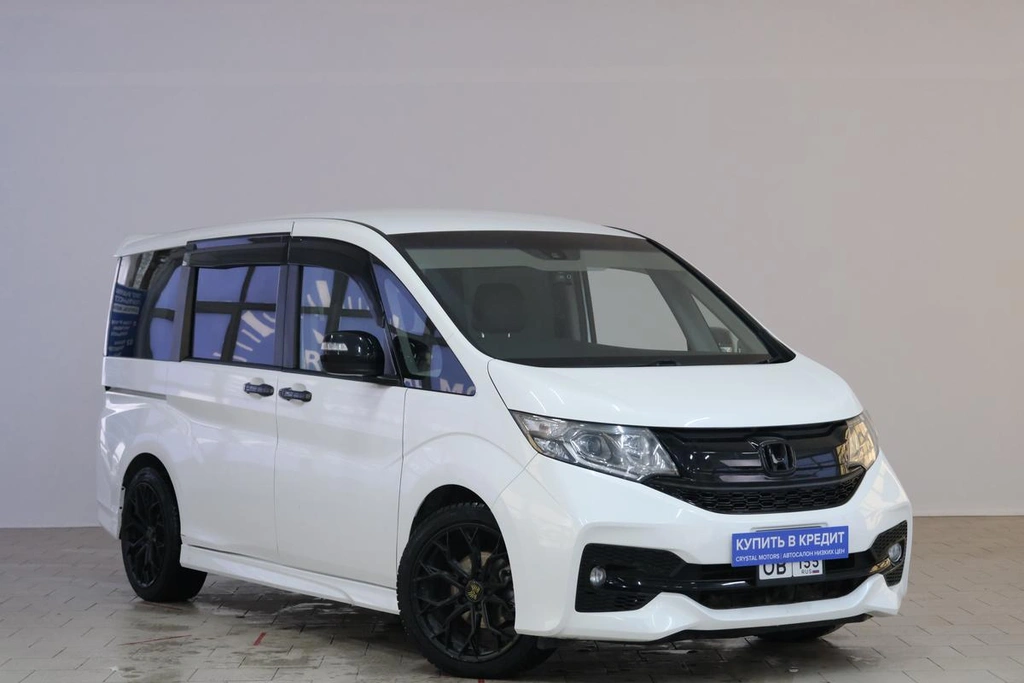 Минивэн Honda Stepwgn Spada 2016 года, 1989000 рублей, Омск