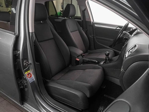 Хетчбэк Volkswagen Golf 2012 года, 719000 рублей, Тюмень