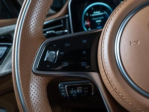 Седан Hongqi H9 2021 года, 3320000 рублей, Волгоград