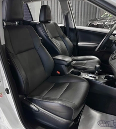 Внедорожник Toyota RAV4 2017 года, 2597000 рублей, Красноярск