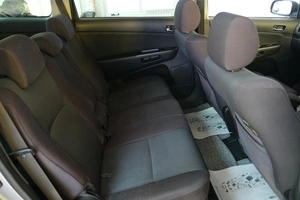 Минивэн Toyota Wish 2003 года, 689000 рублей, Омск