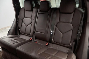 Внедорожник Porsche Cayenne 2011 года, 2757000 рублей, Красноярск