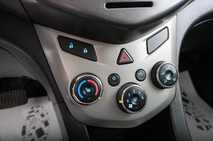 Седан Chevrolet Aveo 2012 года, 659000 рублей, Красноярск
