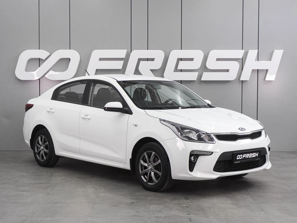 Седан Kia Rio 2018 года, 1325000 рублей, Воронеж