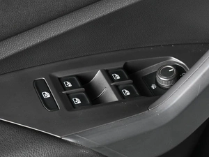 Седан Volkswagen Jetta 2020 года, 2590000 рублей, Аксай