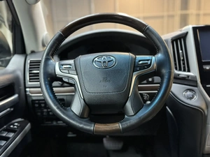 Внедорожник Toyota Land Cruiser 2019 года, 7997000 рублей, Красноярск