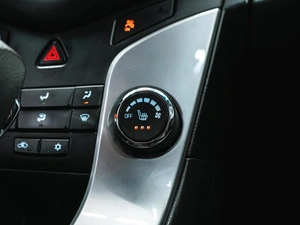 Хетчбэк Chevrolet Cruze 2012 года, 750000 рублей, Красноярск