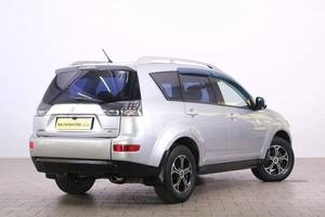 Внедорожник Mitsubishi Outlander 2007 года, 1229000 рублей, Омск