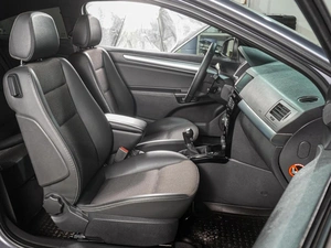 Хетчбэк Opel Astra 2010 года, 564000 рублей, Воронеж