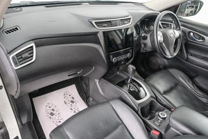Внедорожник Nissan X-Trail 2017 года, 1949000 рублей, Красноярск