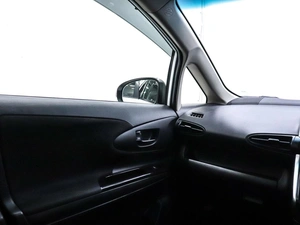 Минивэн Toyota Wish 2014 года, 1330000 рублей, Красноярск