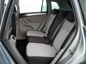 Внедорожник Volkswagen Tiguan 2018 года, 2149046 рублей, Москва