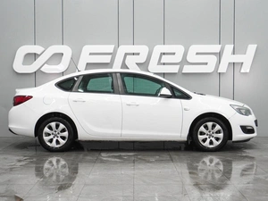 Седан Opel Astra 2014 года, 924000 рублей, Воронеж
