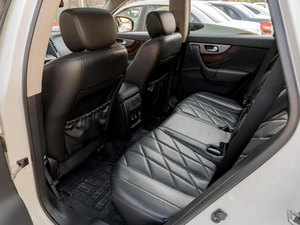 Внедорожник Infiniti QX70 2013 года, 2439000 рублей, Саратов