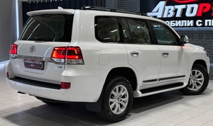 Внедорожник Toyota Land Cruiser 2015 года, 5797000 рублей, Красноярск