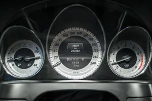 Седан Mercedes-benz C-класс 2010 года, 1059000 рублей, Ульяновск