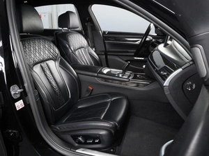 Седан BMW 7 серия 2017 года, 4309000 рублей, Красный Пахарь