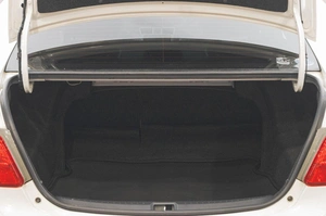Седан Toyota Belta 2011 года, 1059000 рублей, Барнаул