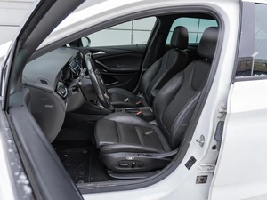 Универсал Opel Astra 2021 года, 1790000 рублей, Санкт-Петербург