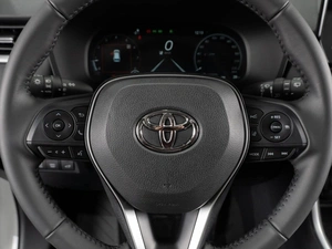 Внедорожник Toyota RAV4 2025 года, 4249000 рублей, Тюмень