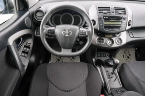 Внедорожник Toyota RAV4 2012 года, 1789000 рублей, Красноярск