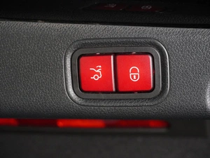 Седан Mercedes-benz E-класс 2021 года, 6649000 рублей, Красный Пахарь