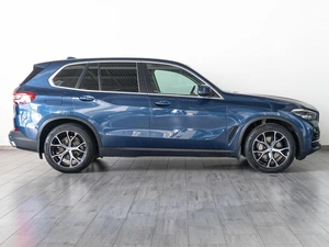 Внедорожник BMW X5 2019 года, 6099000 рублей, Саратов