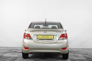 Седан Hyundai Solaris 2013 года, 879000 рублей, Кемерово